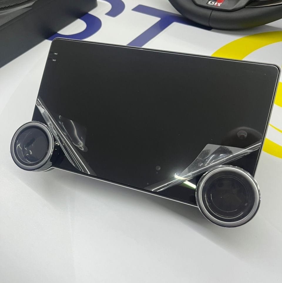 Pantalla Android 10” con perillas 4/128